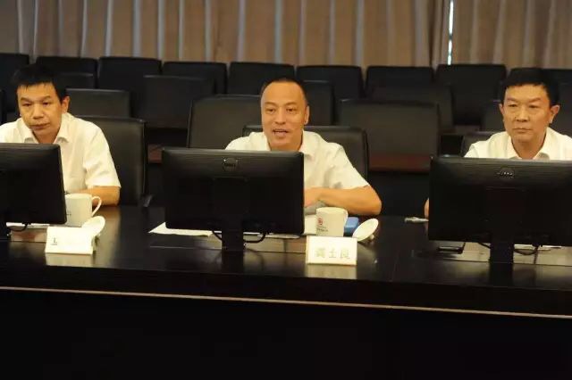 握手了，簽約了，在一起了！